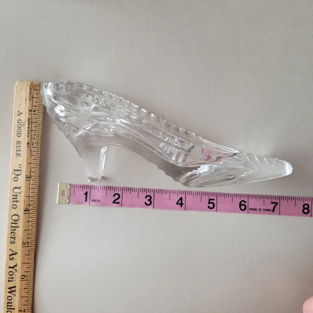 Glass Slipper ~ Cinderella ~ Bridal ~ Fashionista ~ Pretty! ~ GUC